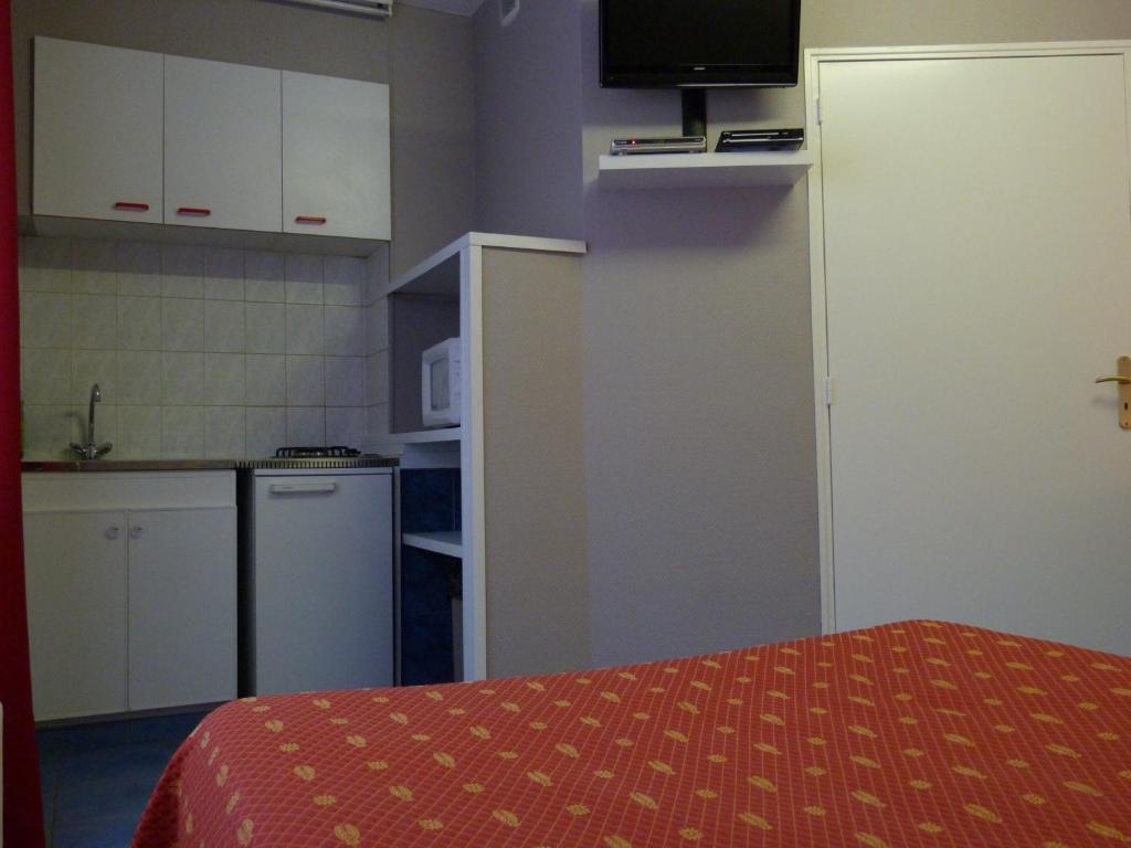 Hotel Et Residence Chez Gino Le Touquet-에타플르 객실 사진
